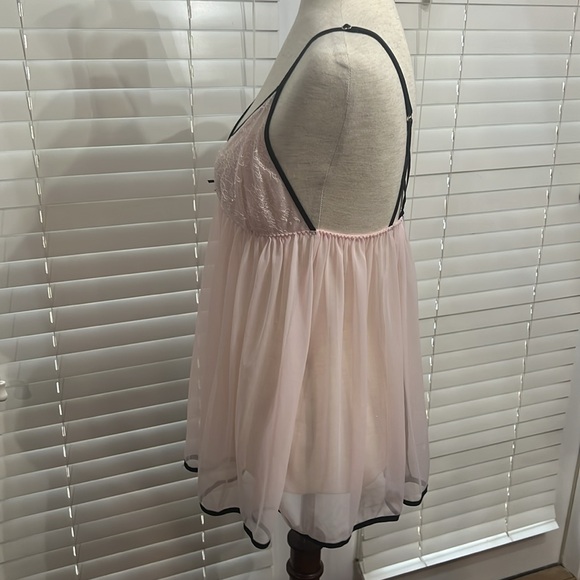 Victoria’s Secret Lingerie Slip - Picture 3 of 11